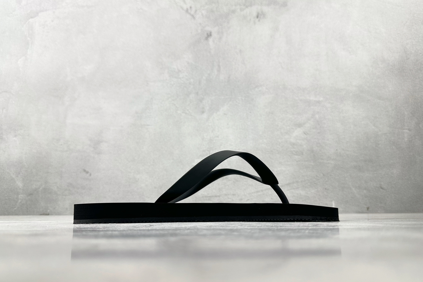 Balenciaga巴黎世家 黑色 812925W1TAA1090