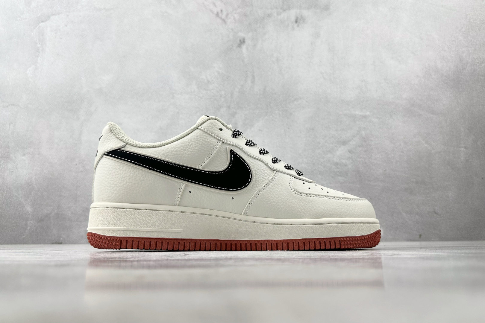 Nike Air Force 1'07 LV 联名 米白黑 CS5288-020