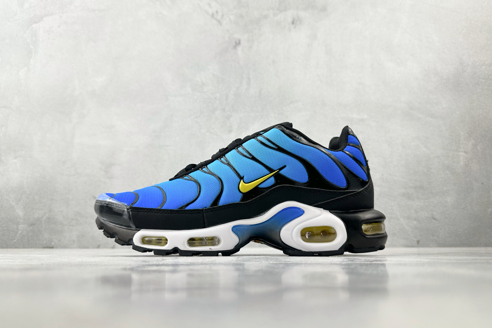 外贸 GW  Nike Air Max Plus 黑蓝白 货号：DX0755-001 尺码：36 36.5 37.5 38 38.5 39 40 40.5 41 42 42.5 43 44 44.5 45 46-选品中心