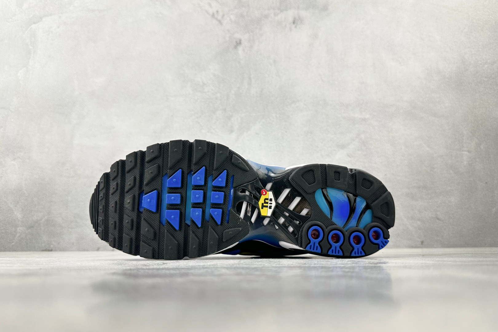 图片[4]-外贸 GW  Nike Air Max Plus 黑蓝白 货号：DX0755-001 尺码：36 36.5 37.5 38 38.5 39 40 40.5 41 42 42.5 43 44 44.5 45 46-选品中心