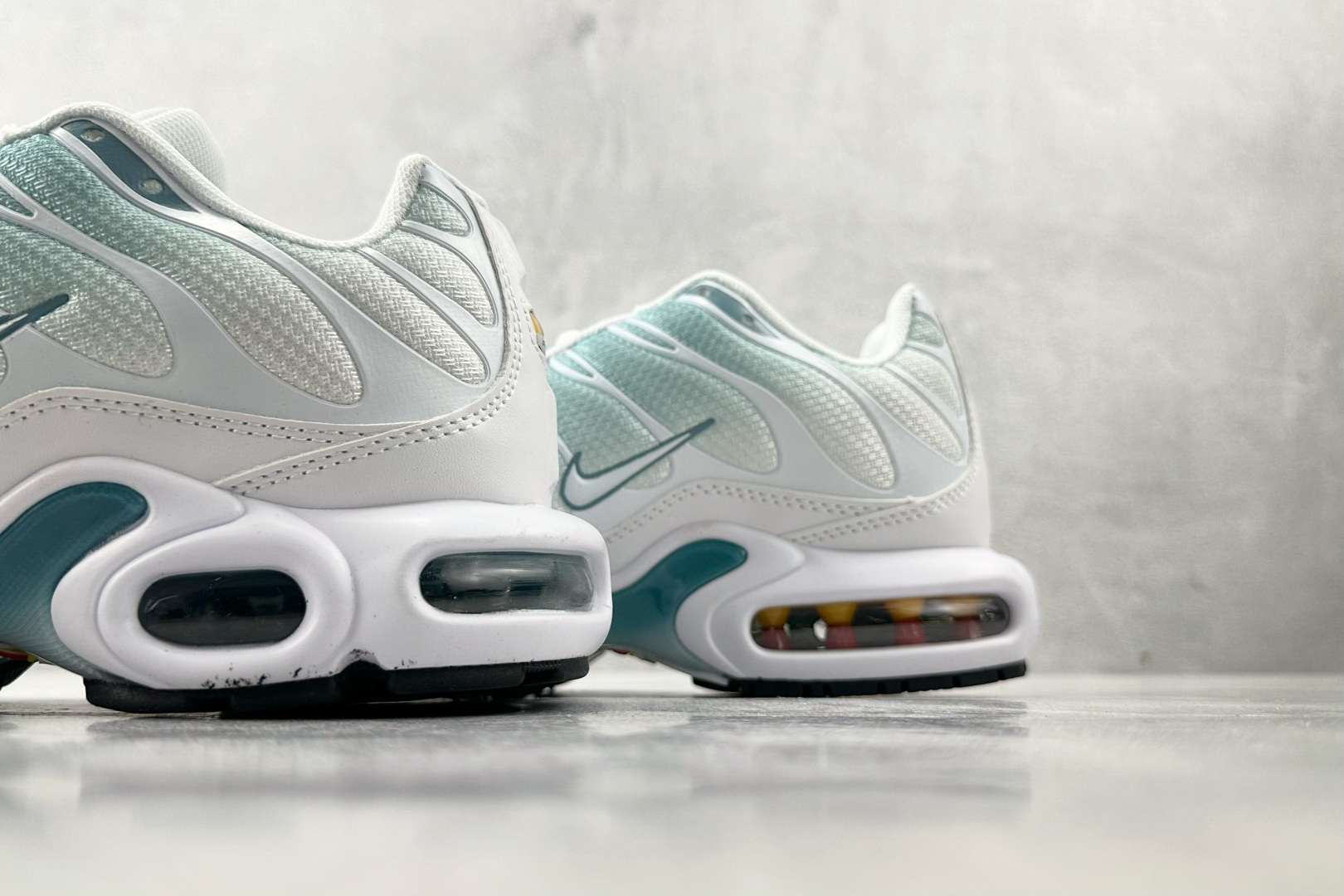 图片[8]-外贸 GW  Nike Air Max Plus 白灰 货号：DZ3670-100 尺码：36 36.5 37.5 38 38.5 39 40 40.5 41 42 42.5 43 44 44.5 45 46-选品中心