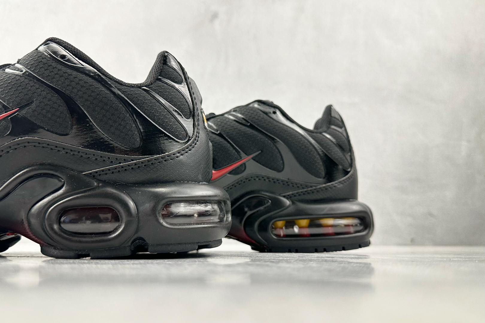 图片[8]-外贸 GW  Nike Air Max Plus 黑红色 货号：HV2891-001 尺码：36 36.5 37.5 38 38.5 39 40 40.5 41 42 42.5 43 44 44.5 45 46-选品中心