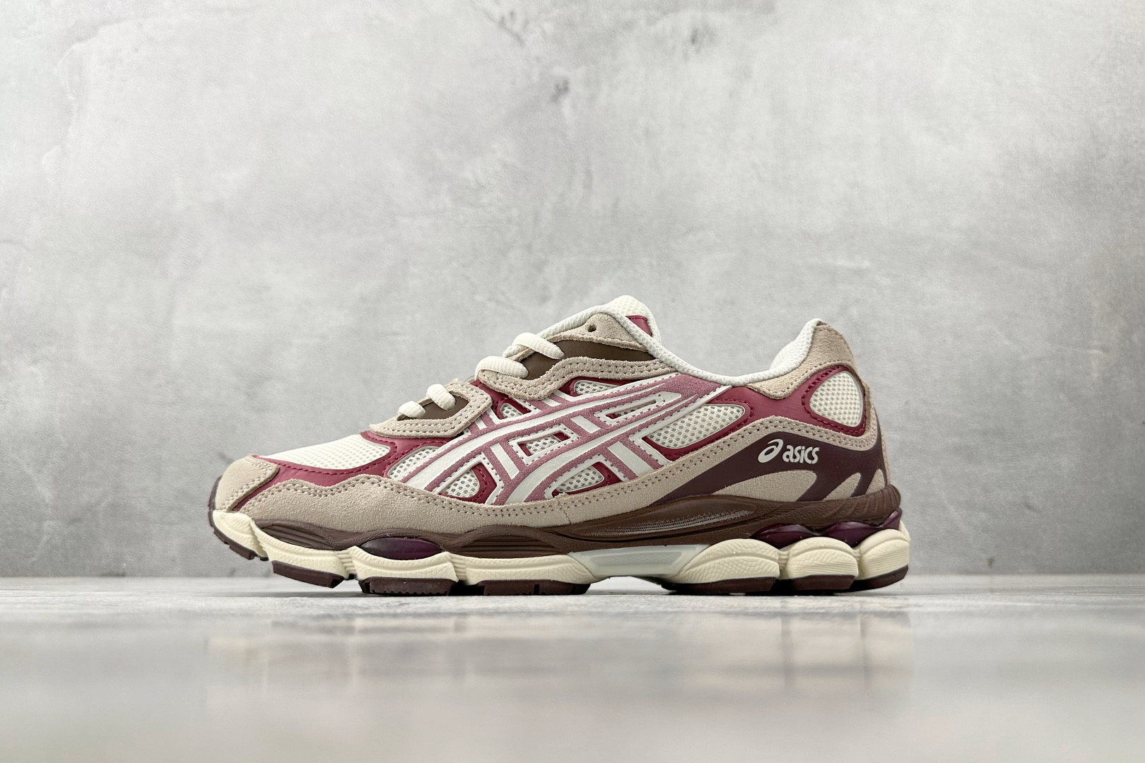 Asics GEL-NYC系列 甜粉色 1203A788-100