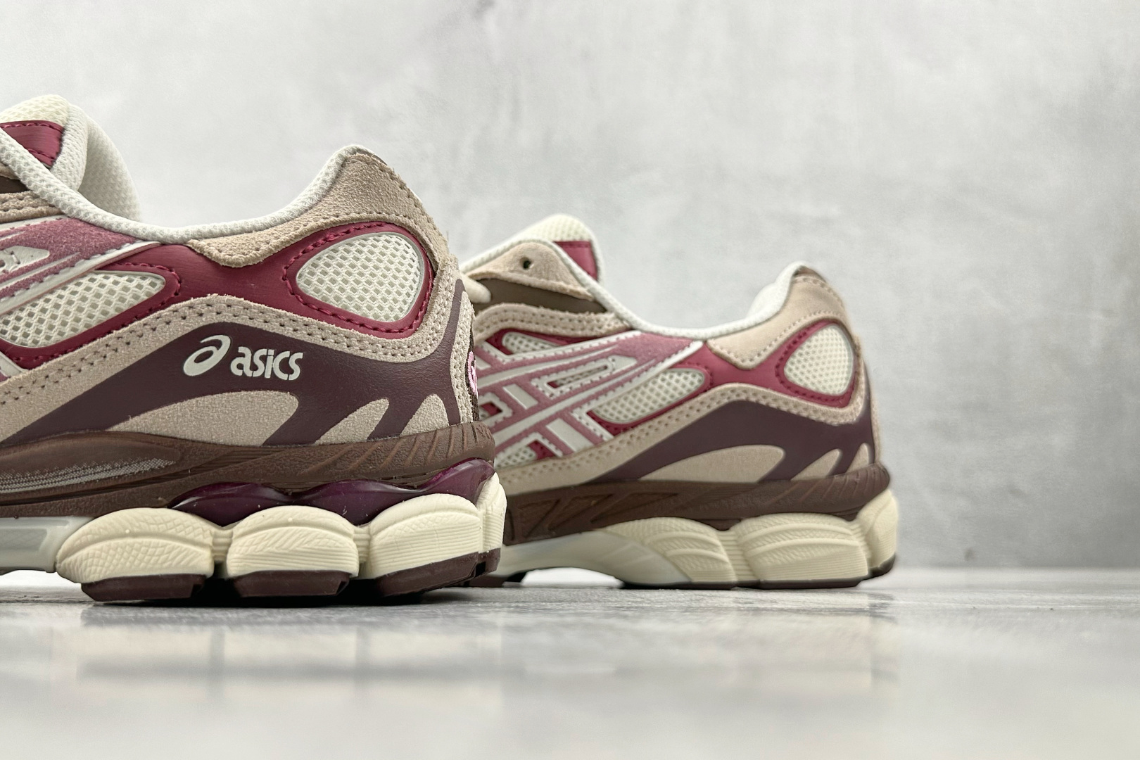 Asics GEL-NYC系列 甜粉色 1203A788-100