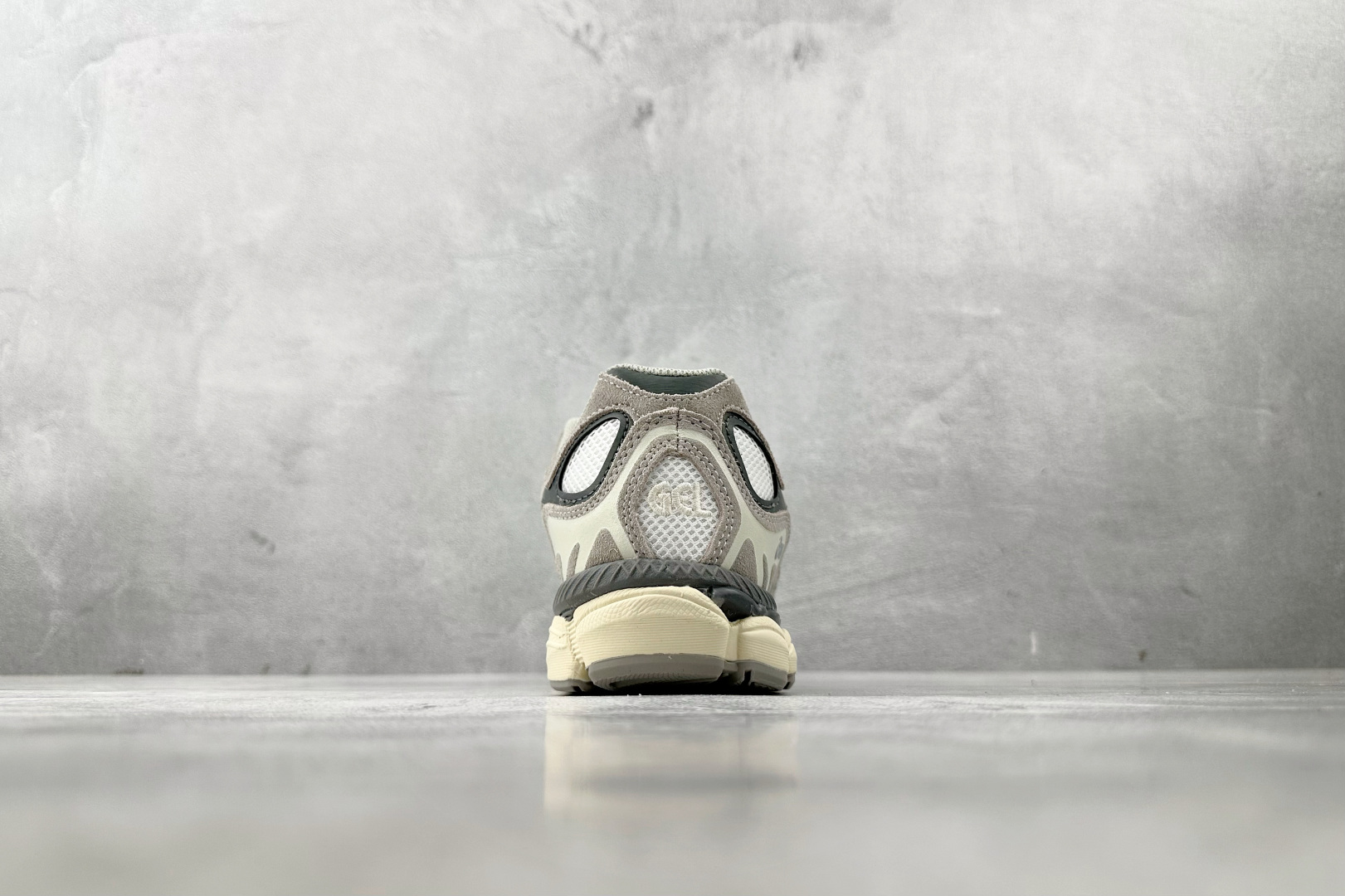 Asics GEL-NYC系列 米灰 1201A789-103