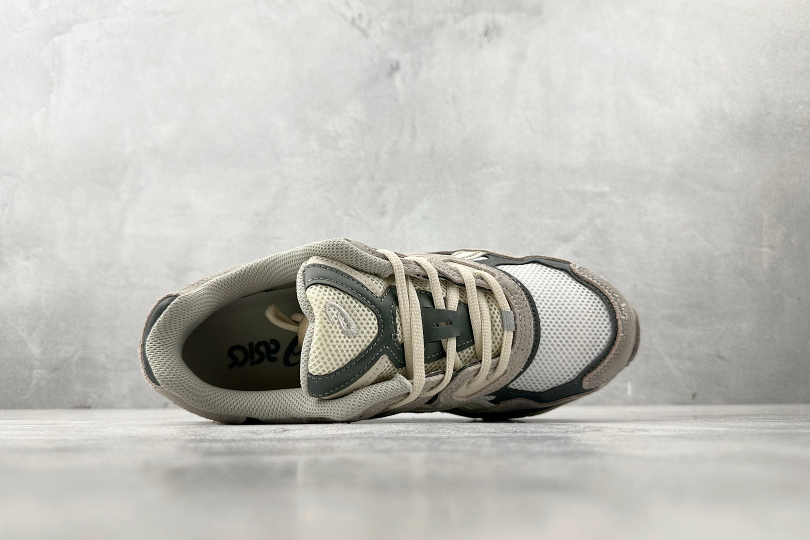 Asics GEL-NYC系列 米灰 1201A789-103