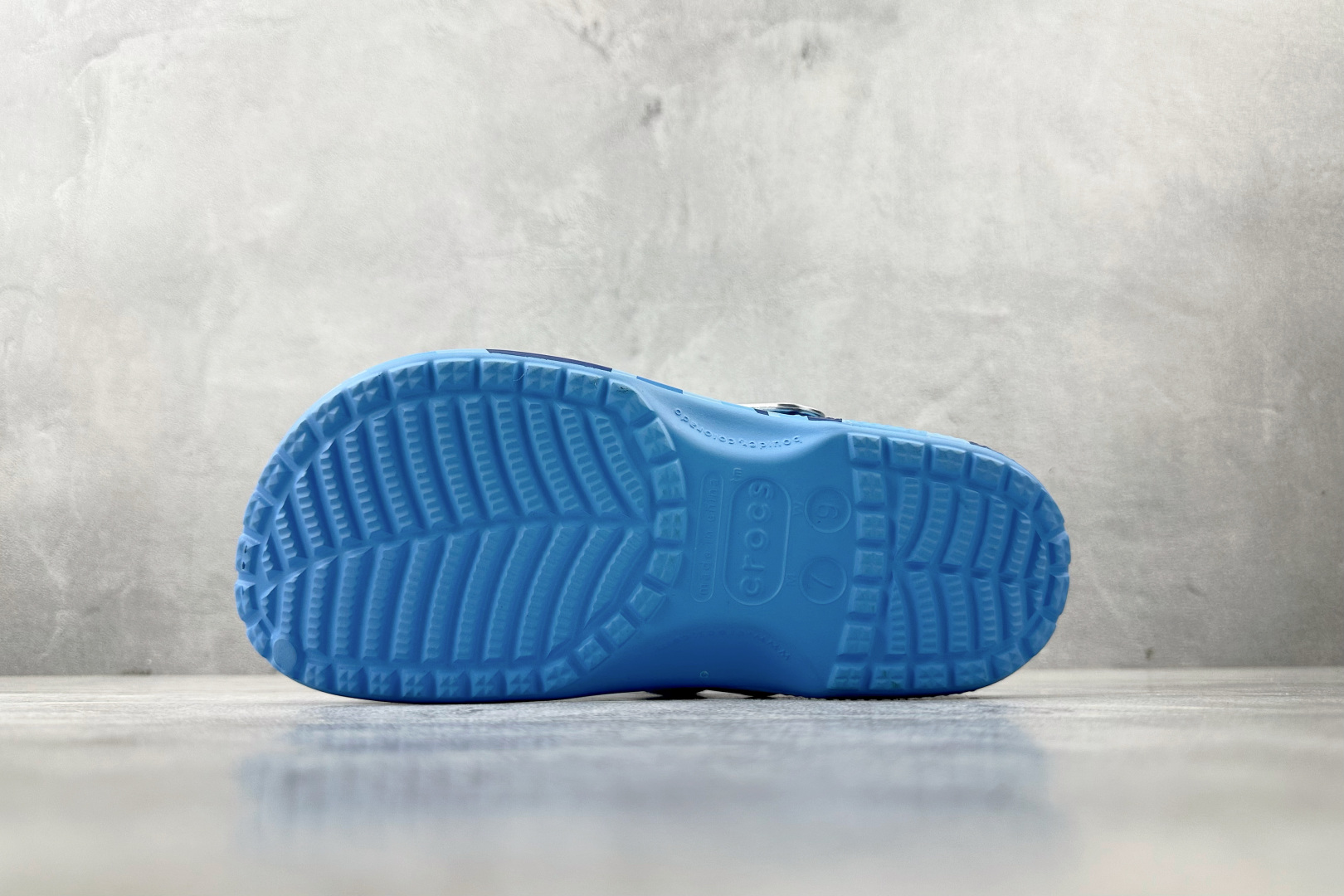 A BATHING APE × Crocs 卡骆驰 Classic clog蓝色 209627-4TB