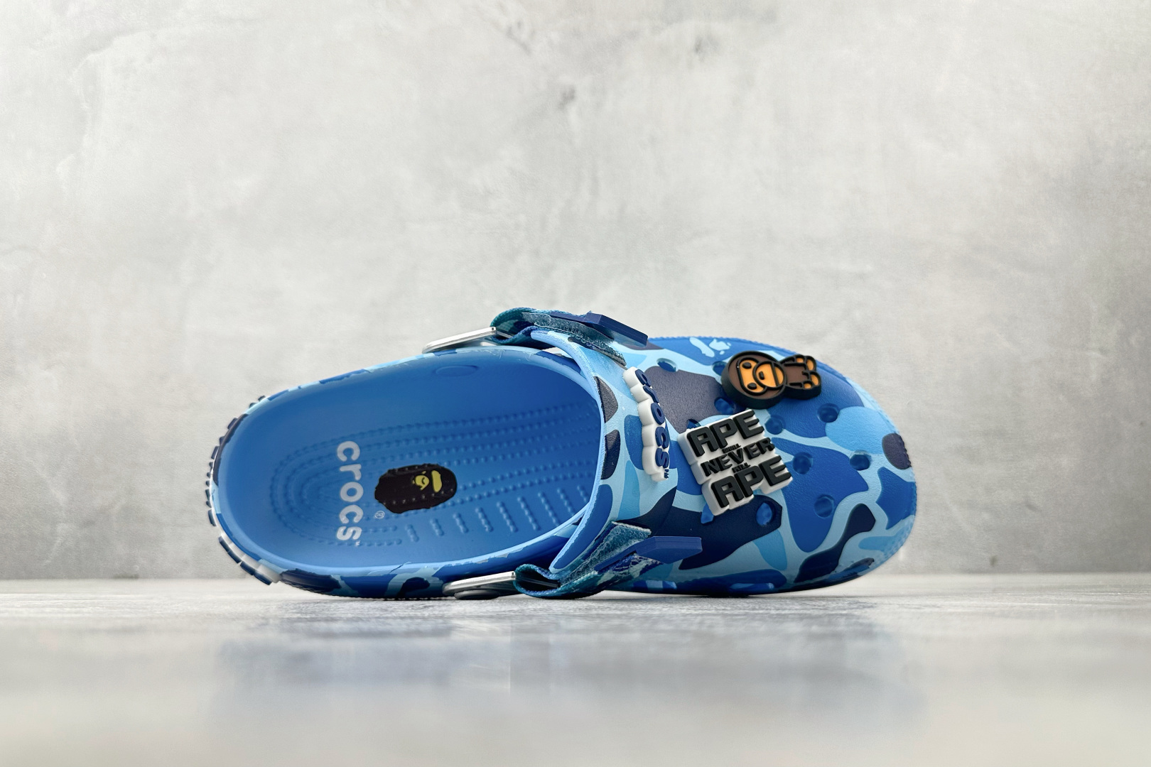 A BATHING APE × Crocs 卡骆驰 Classic clog蓝色 209627-4TB