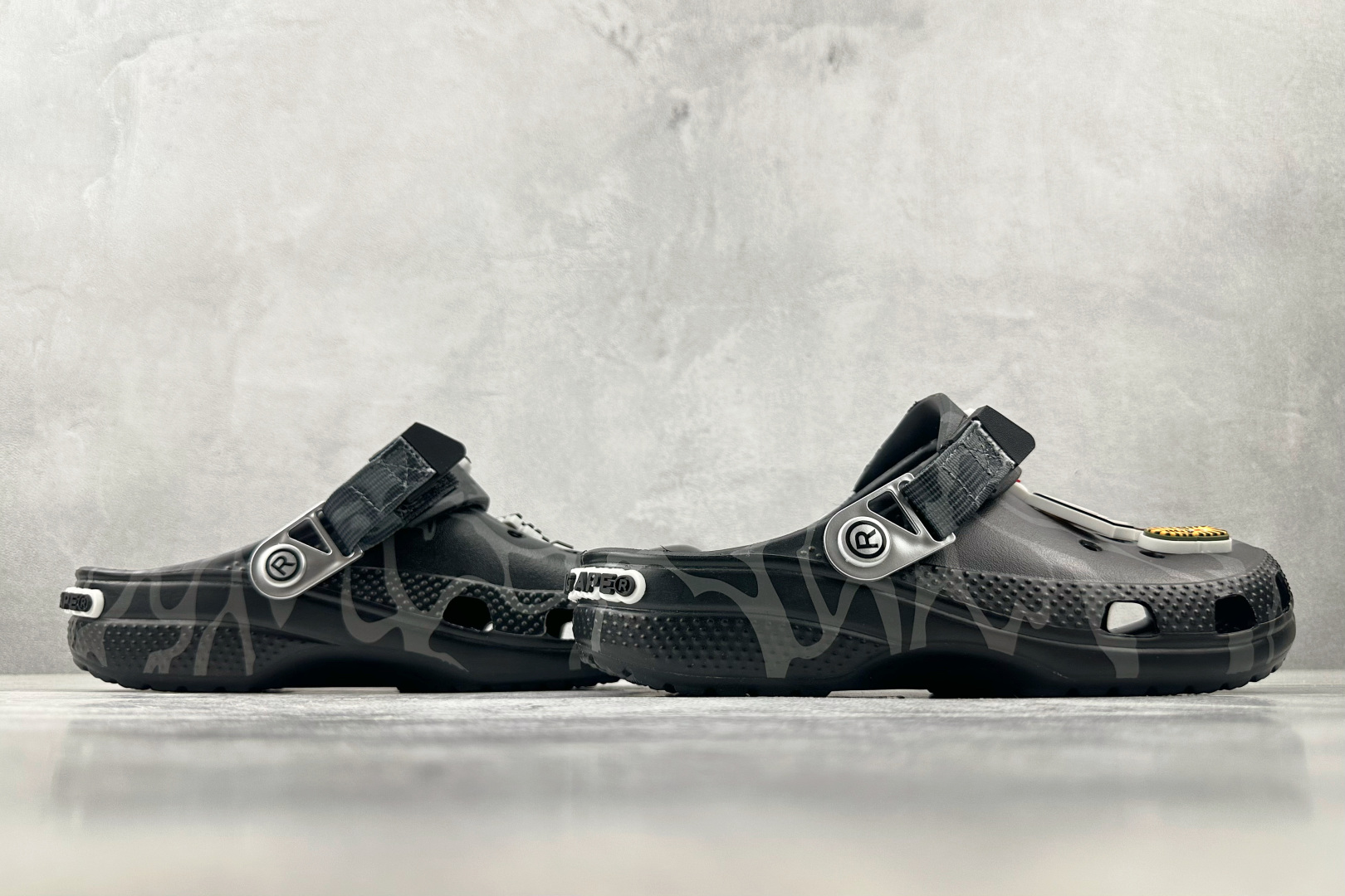 Bape x Crocs卡骆驰 Classic Cl黑色 209627-001