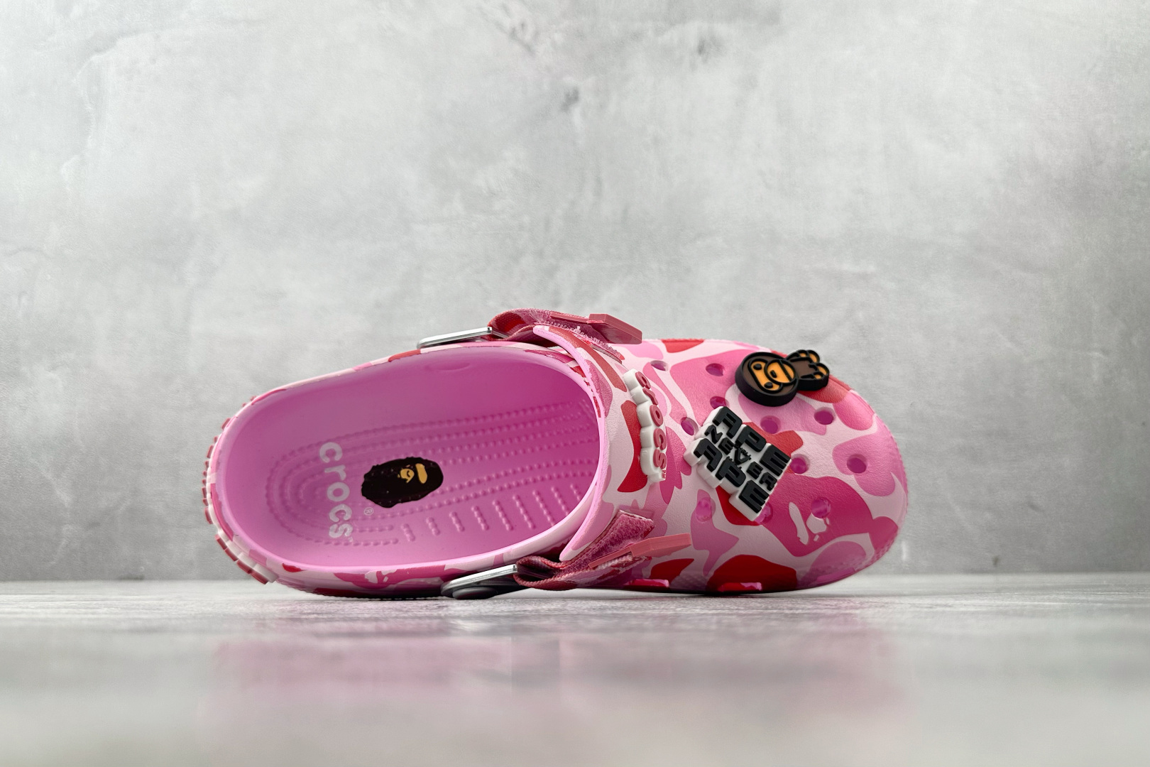 Bape x Crocs卡骆驰 Classic Cl粉色 1L23-191-903