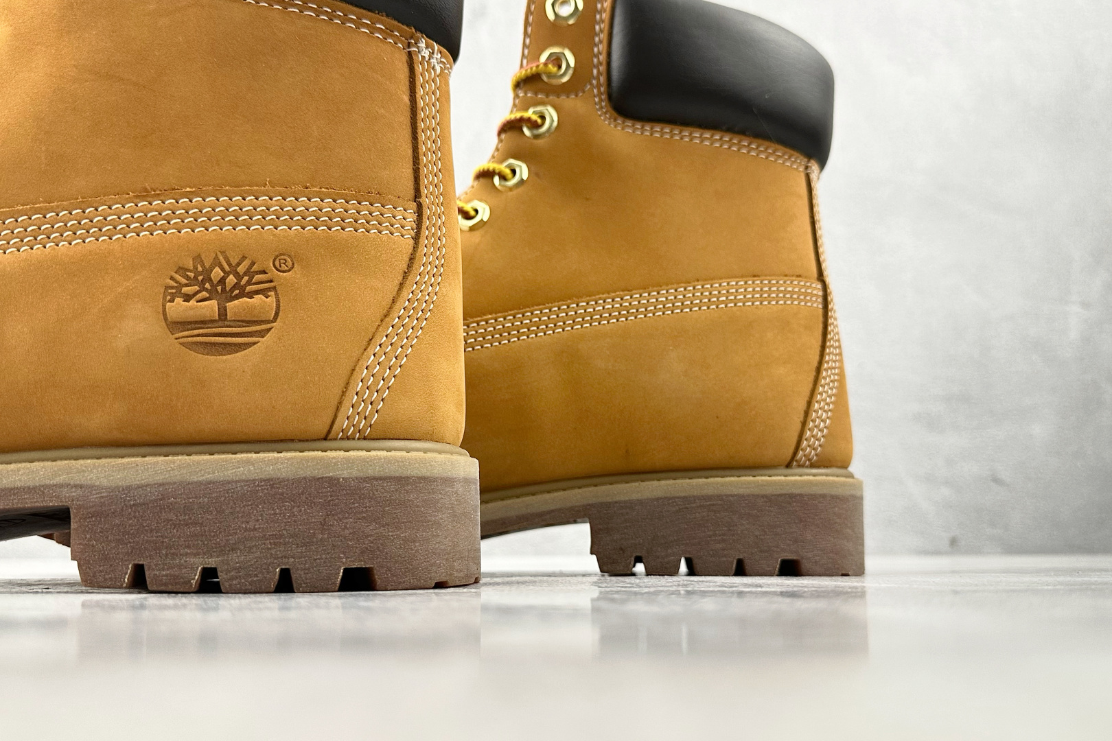 300 Timberland添柏岚 PREMIUM系列 黄色 10061M