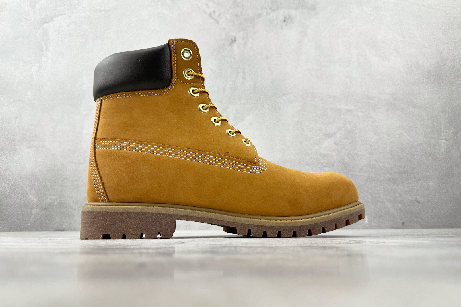 300 Timberland添柏岚 PREMIUM系列 黄色 10061M