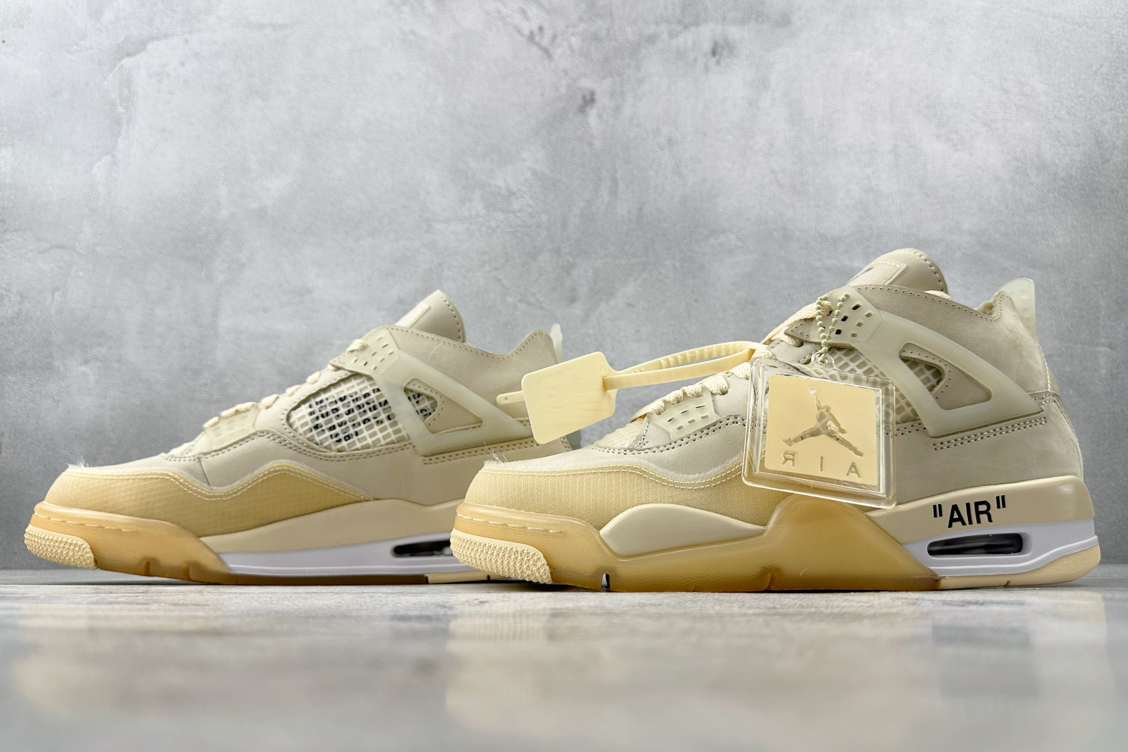 口碑神作 OFF-WHITE x Jordan Air Jordan 4 ”Sail” 白帆 米白 CV9388-100