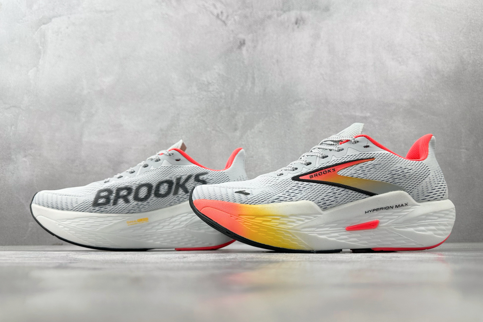 Brooks布鲁克斯 HyperiMax 2 红桃色 110434-1D-443