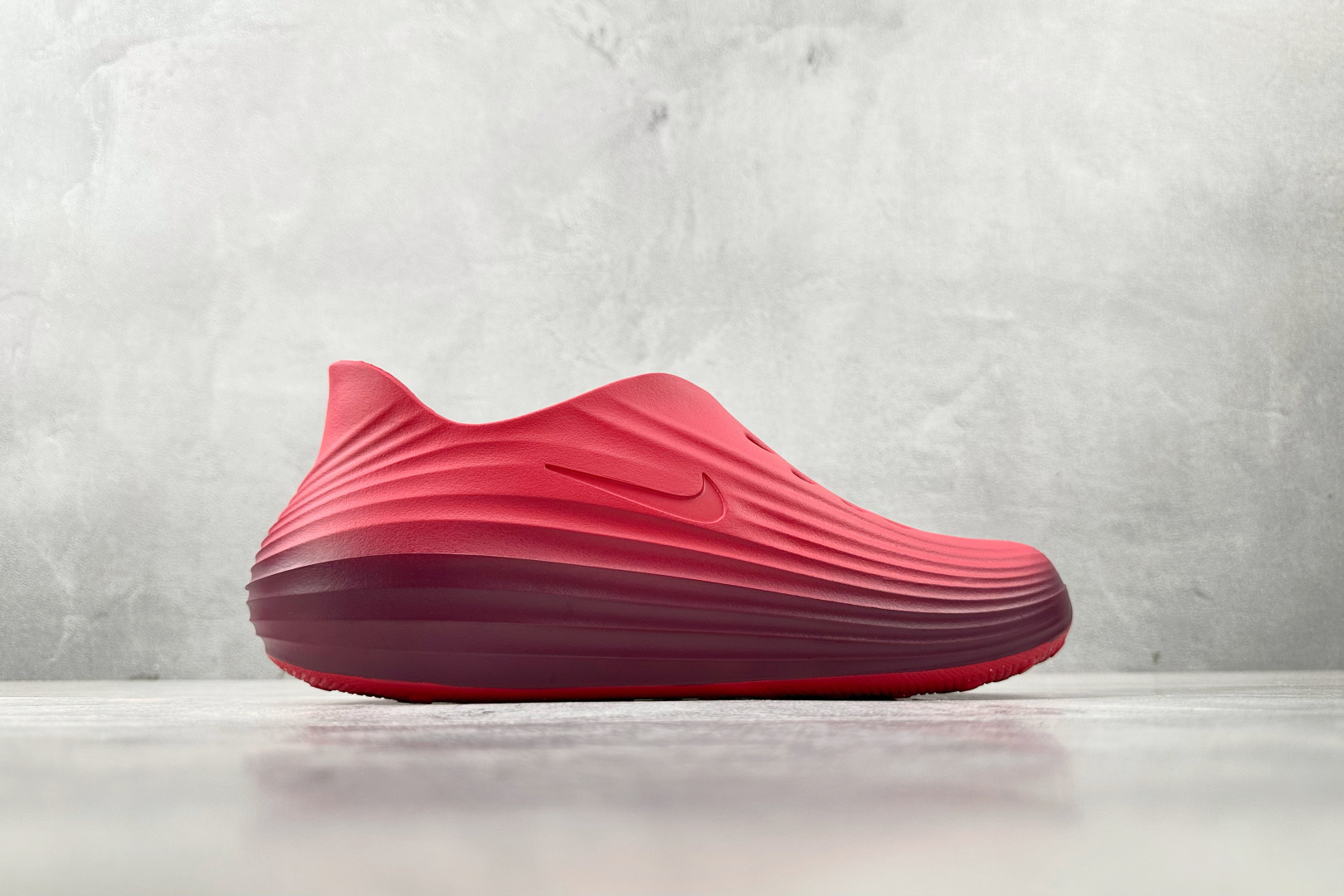 120 Nike ReactX Rejuven8 红色 HV5060-601