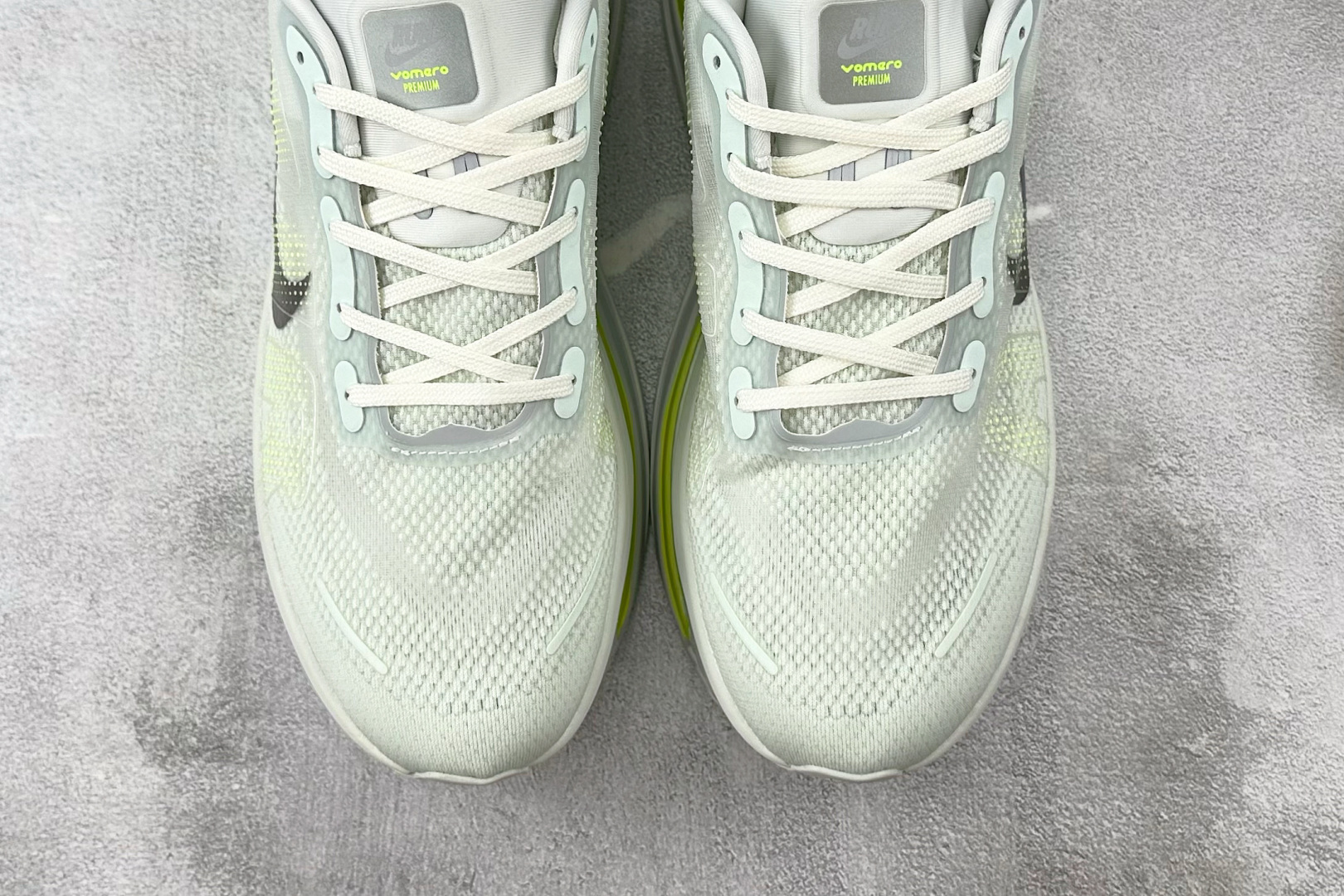 Nike Vomero Vomero Premium 白绿 HQ2050-371