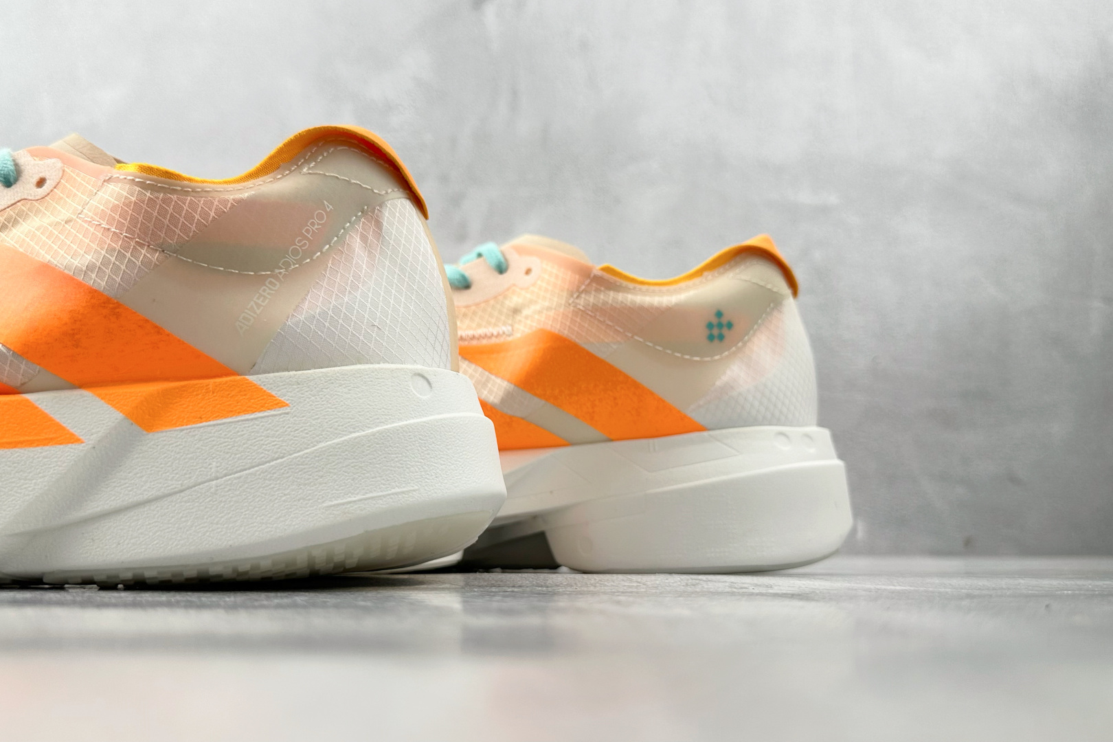 纯原 adidAdizero Adios Pro 4 白橙 JR1241