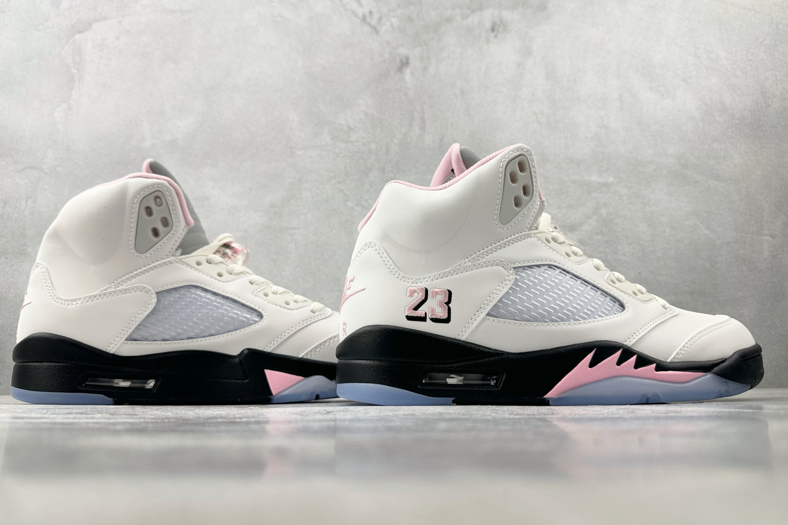 顶级纯原 Jordan Air Jordan 5 Retro 白黑粉 I03372-700