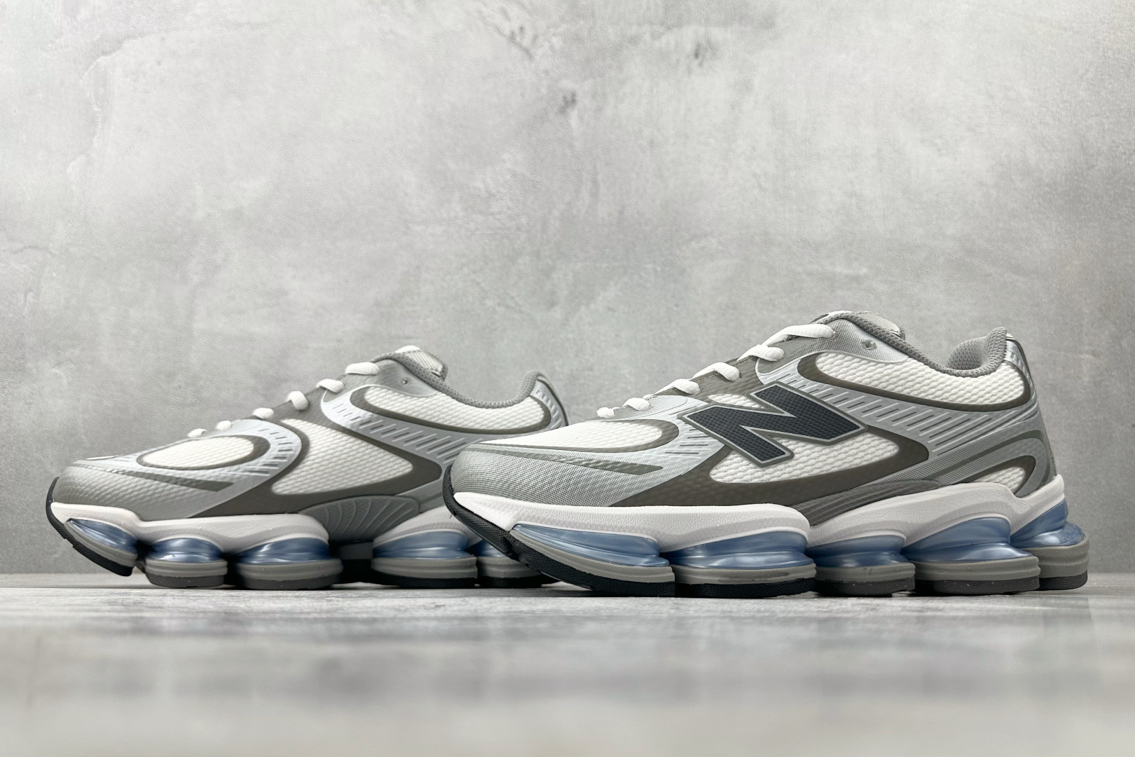 240 大厂出品 New Balance NB 2000 白灰蓝 U2000AA