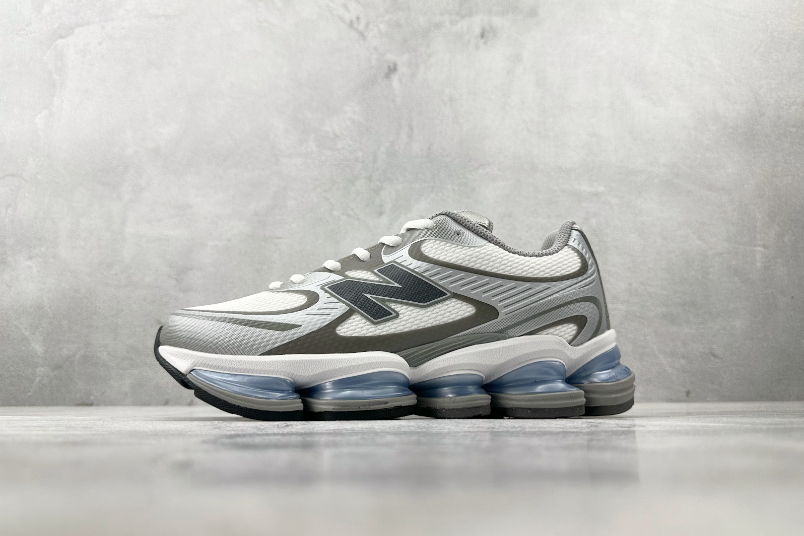 240 大厂出品 New Balance NB 2000 白灰蓝 U2000AA