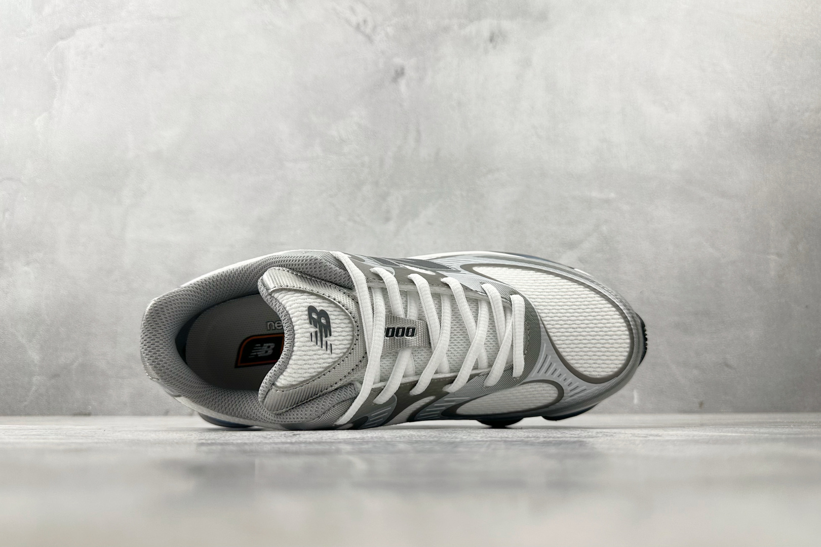 240 大厂出品 New Balance NB 2000 白灰蓝 U2000AA