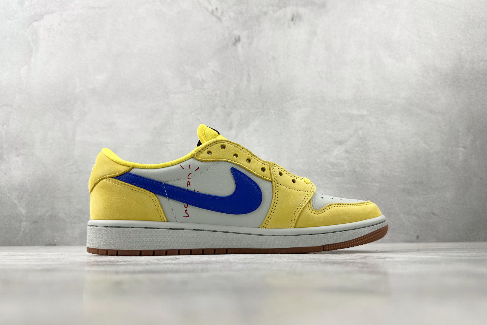 360 Travis Scott x Jordan Air Jordan 1 倒钩7.0皮革 LowCanary Yellow 联名款 金丝雀黄蓝色 DZ4137-700