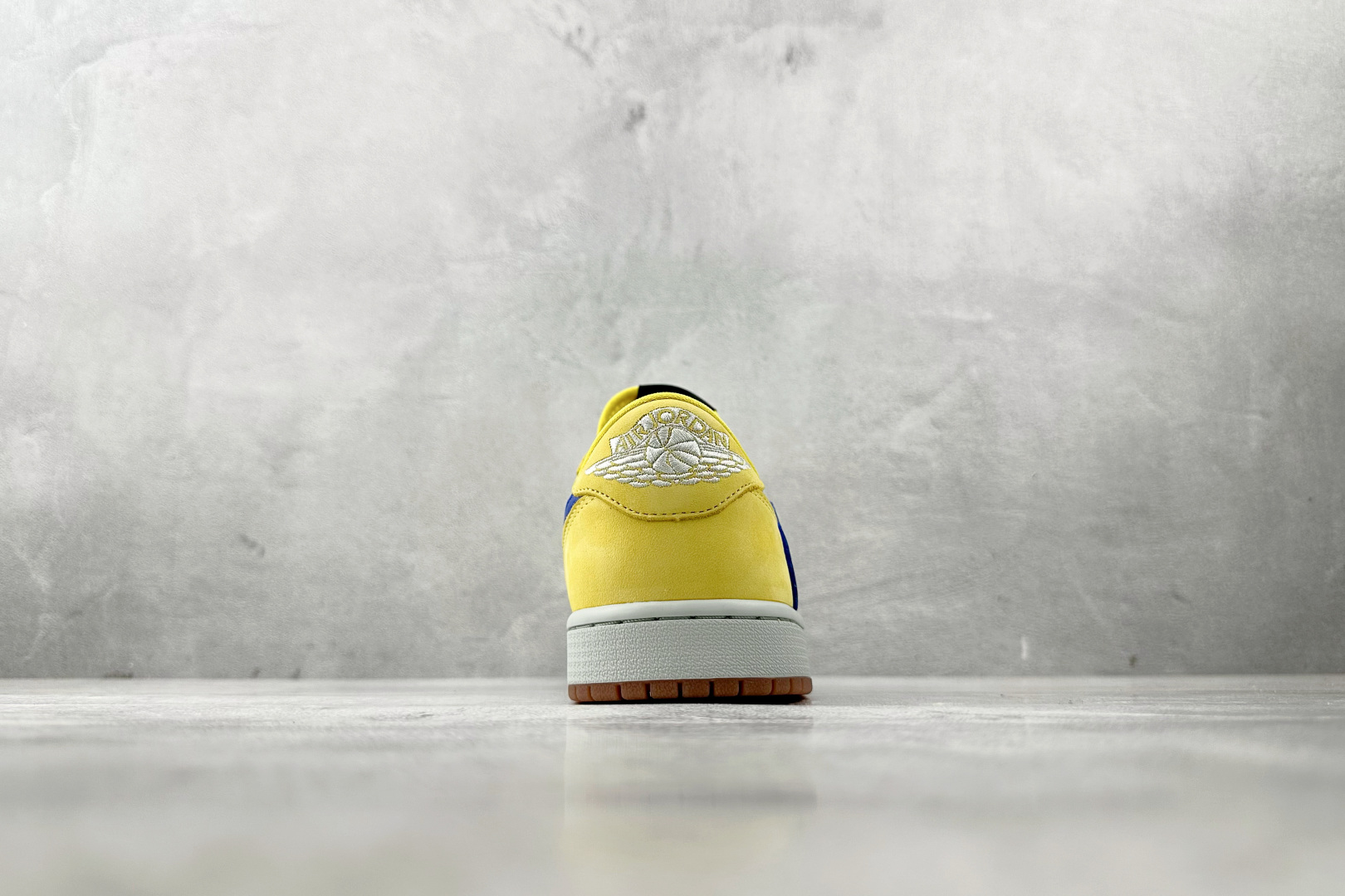 360 Travis Scott x Jordan Air Jordan 1 倒钩7.0皮革 LowCanary Yellow 联名款 金丝雀黄蓝色 DZ4137-700