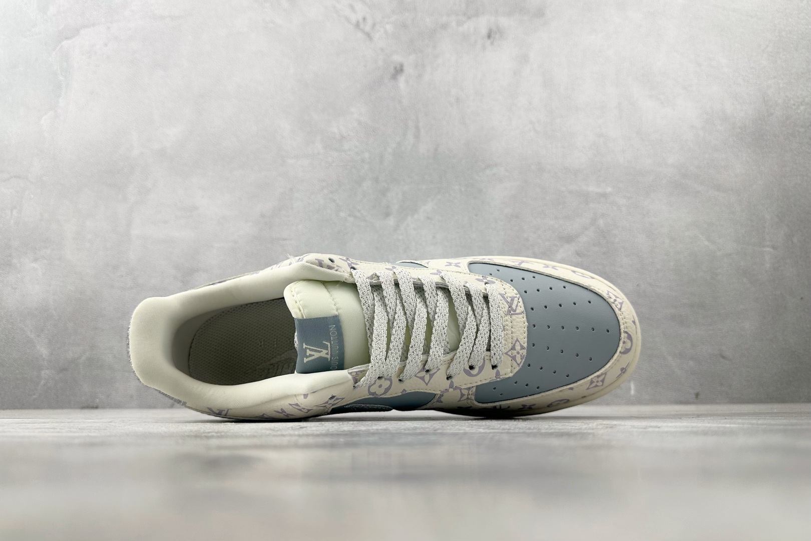 260 Nike Air Force 1'07 LV 联名 米白灰 DF0188-078