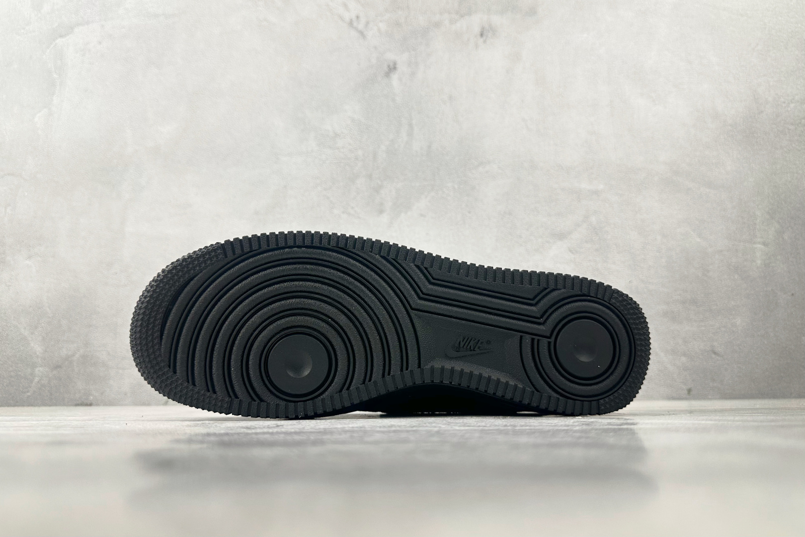 200 Nike Air Force 1 黑色 HQ1966-002