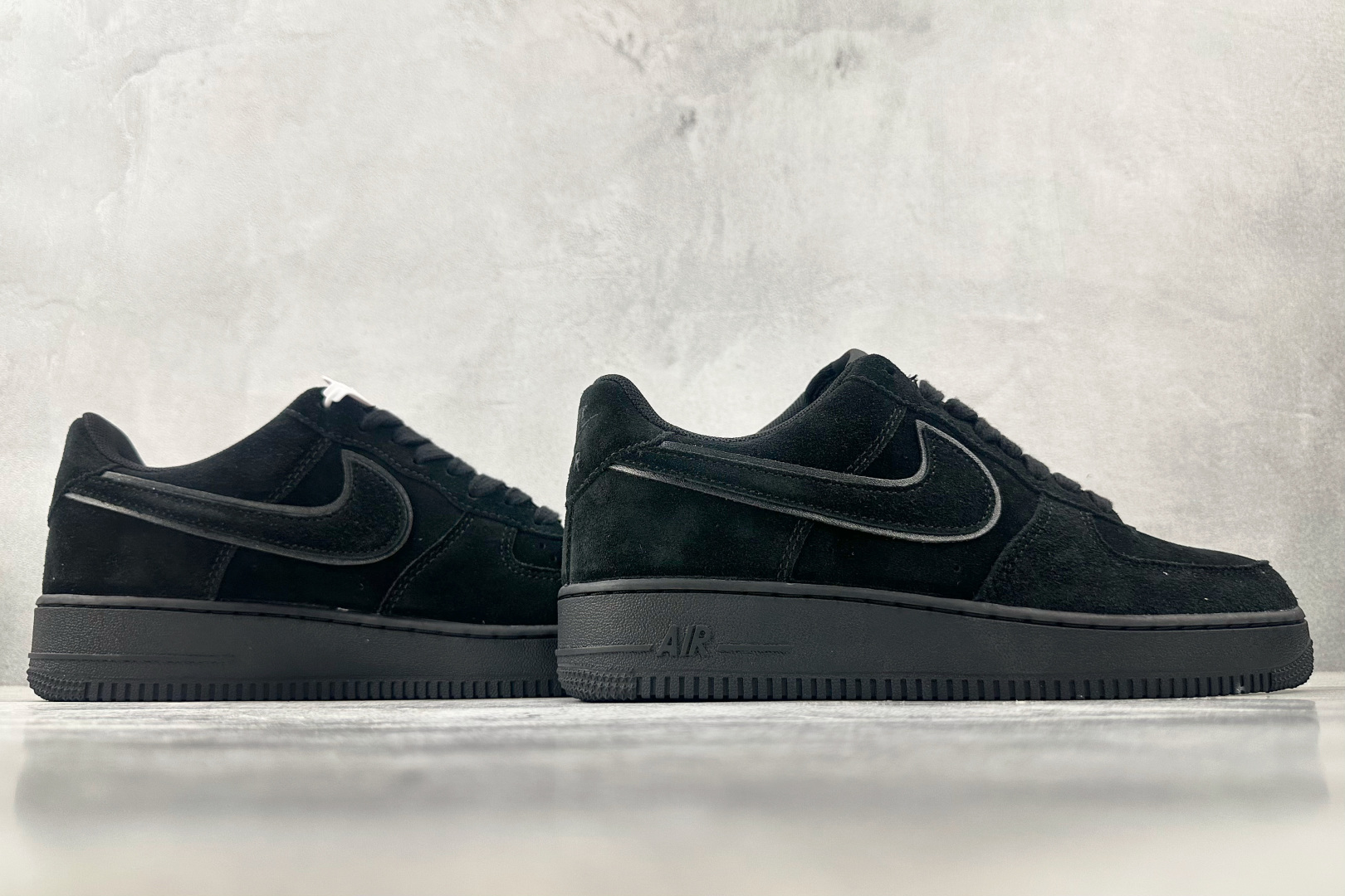 200 Nike Air Force 1 黑色 HQ1966-002