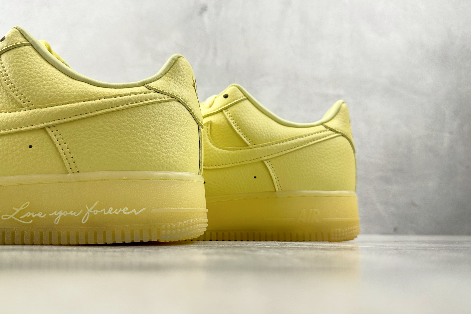210 全新版本升级 NOCTA × Nike Air Force 1 ”Love You Forever”黄色 CZ8065-800