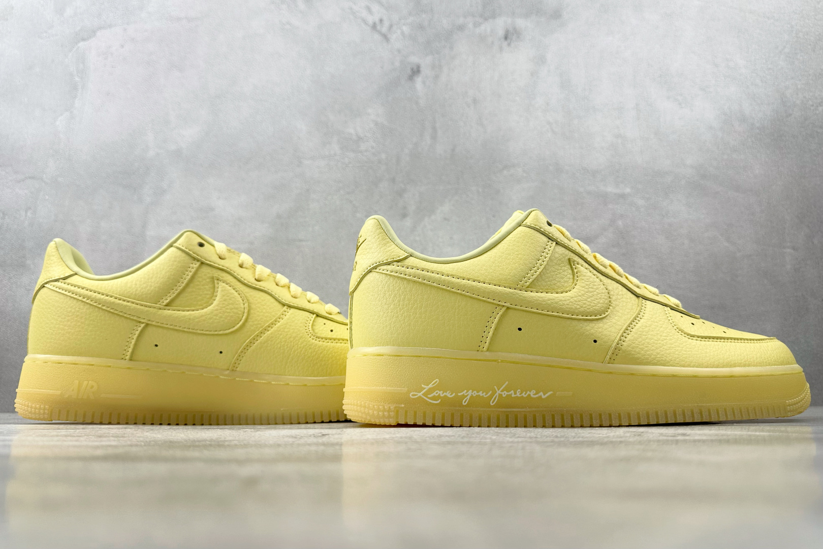 210 全新版本升级 NOCTA × Nike Air Force 1 ”Love You Forever”黄色 CZ8065-800