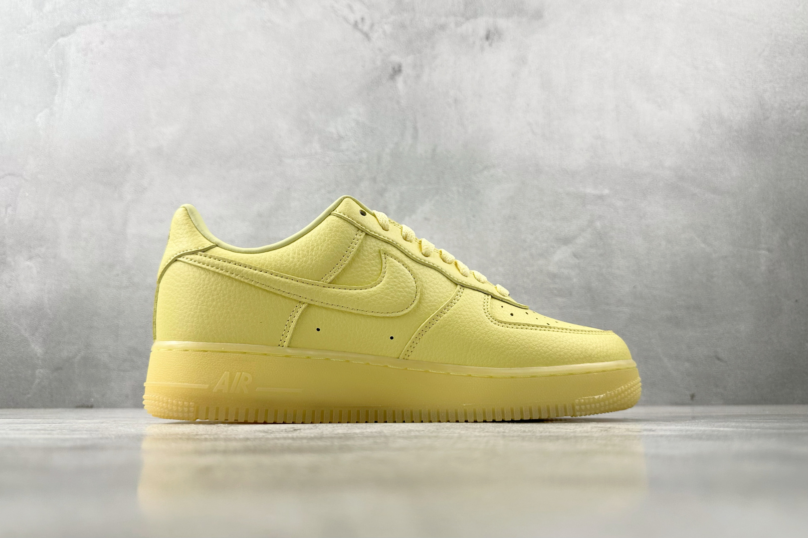 210 全新版本升级 NOCTA × Nike Air Force 1 ”Love You Forever”黄色 CZ8065-800