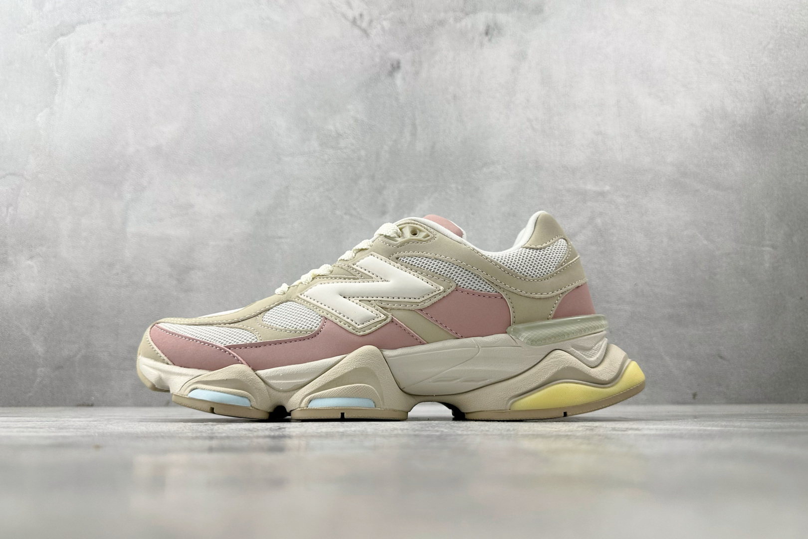 240 大厂出品 New Balance NB 9060 米粉 U9060JDP