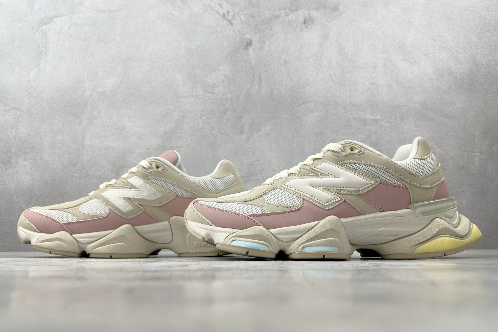 240 大厂出品 New Balance NB 9060 米粉 U9060JDP