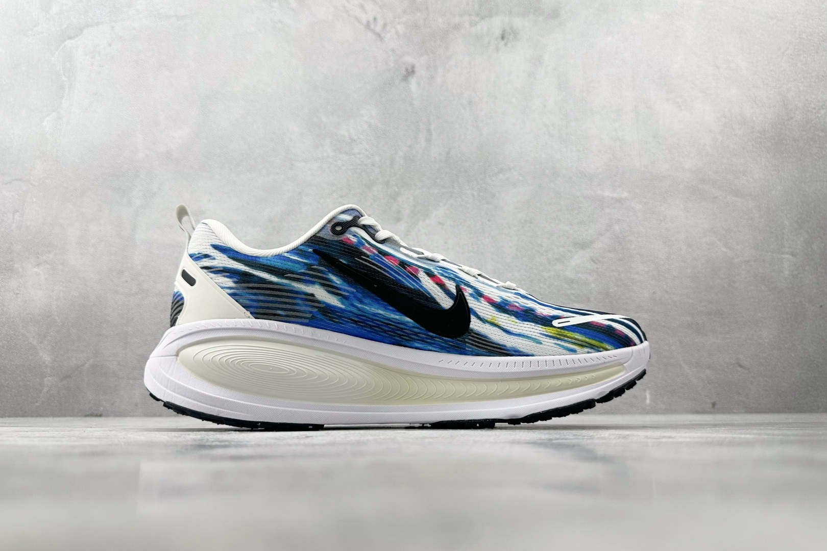 190 全套数据私模 Nike Vomero 18 蓝白色 IB8164-999