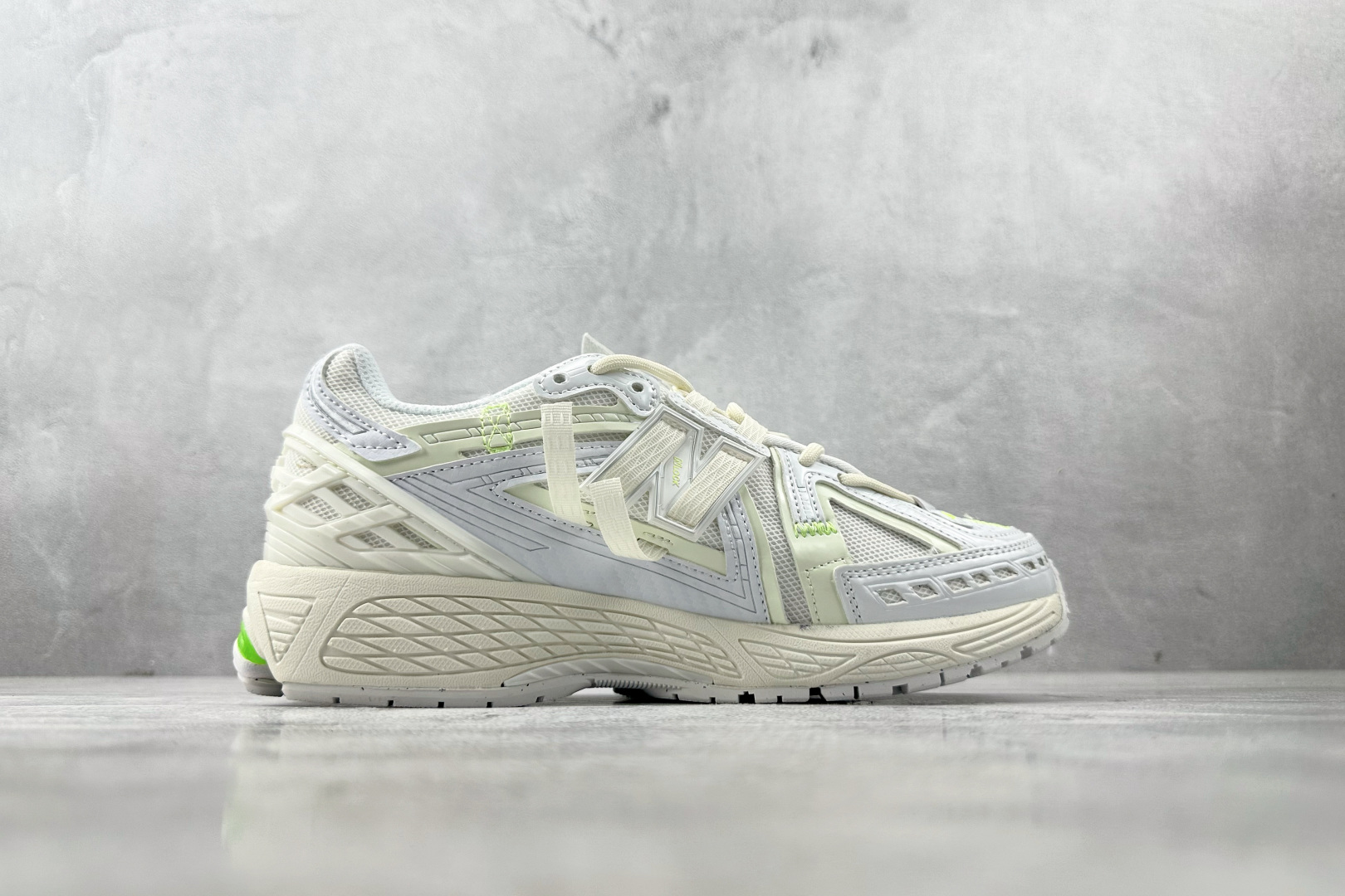 200 纯原出品 New Balance NB 1906A 米白色 U1906AE