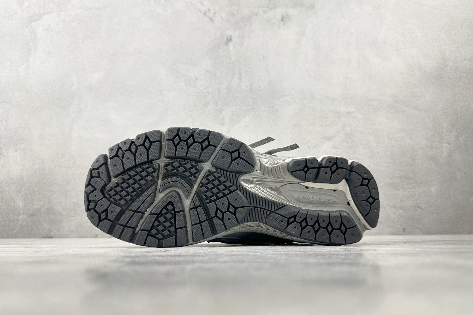 200 纯原出品 New Balance NB 1906A 银灰色 M1906AG