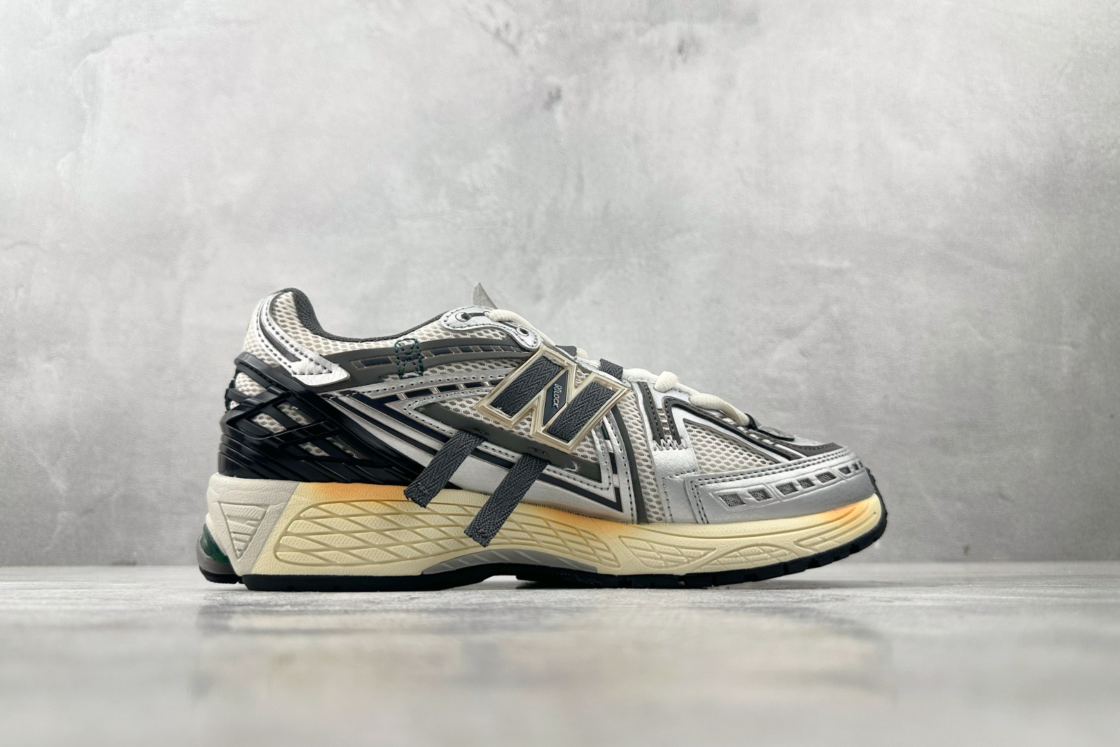 200 纯原出品 New Balance NB 1906A 灰银 M1906AD