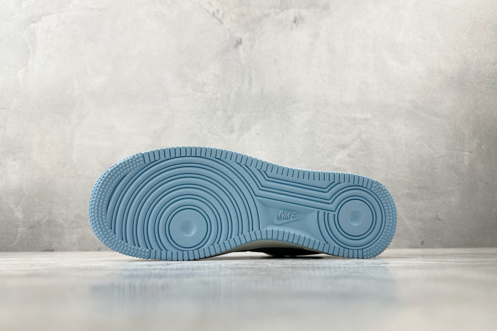260 Nike Air Force 1'07 NIKE 联名 米白蓝 CS5288-03