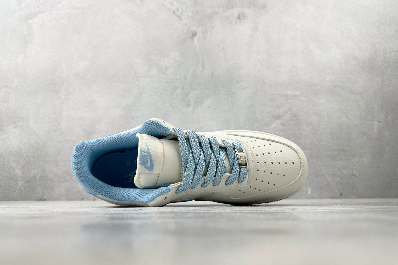 260 Nike Air Force 1'07 NIKE 联名 米白蓝 CS5288-03