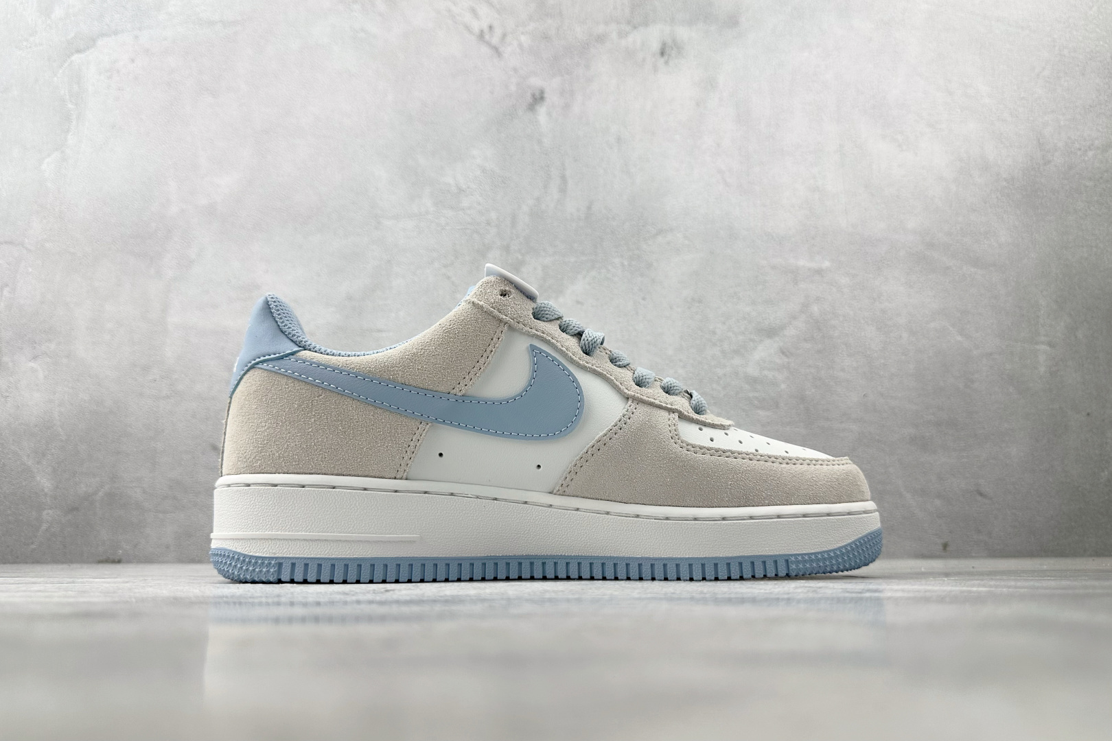 200 Nike Air Force 1 07 灰蓝 FQ8714-005