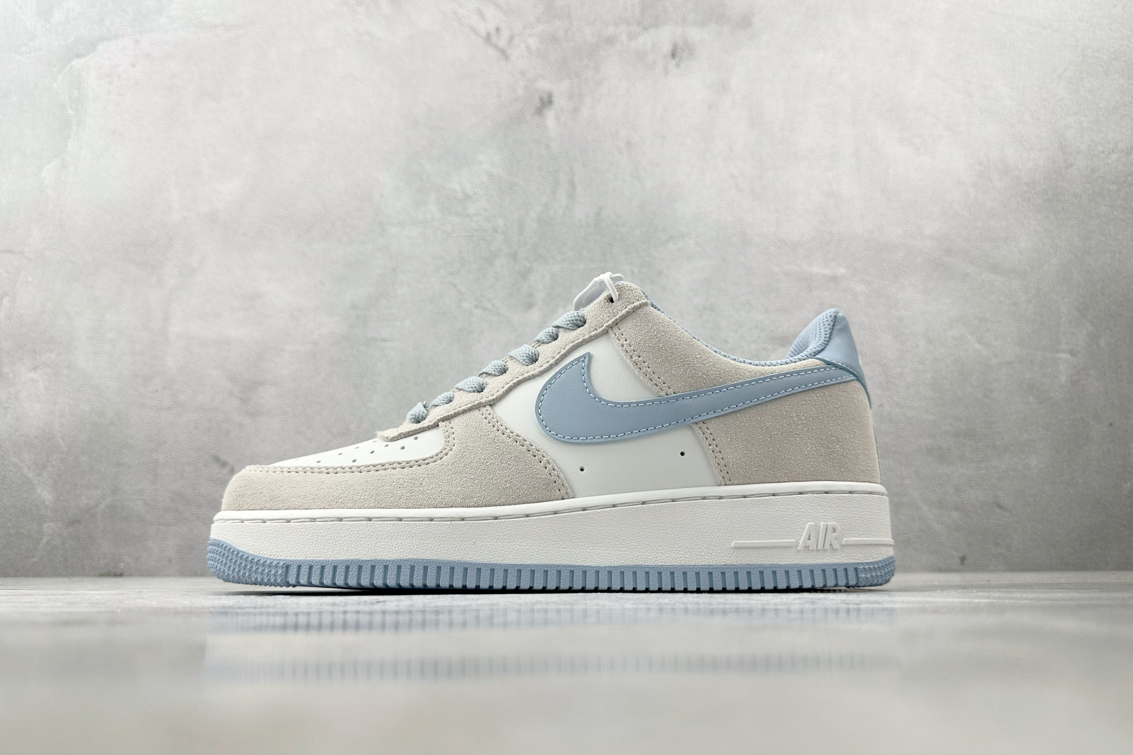 200 Nike Air Force 1 07 灰蓝 FQ8714-005