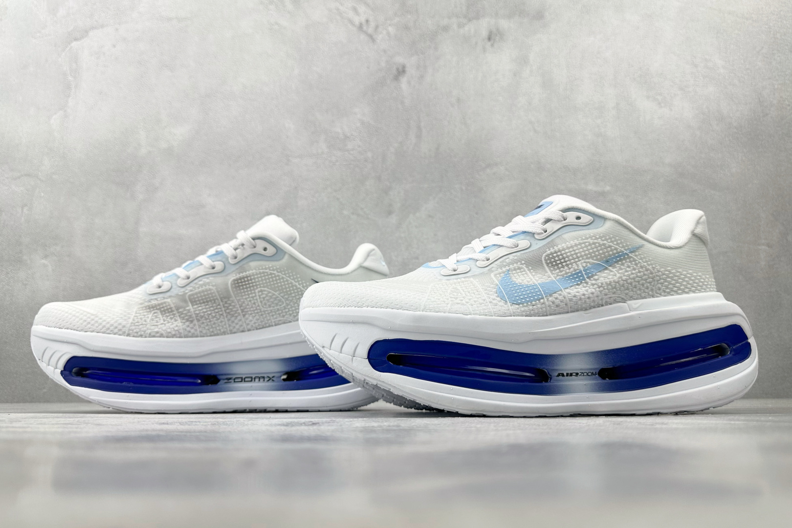 220 Nike Vomero Vomero Premium 白蓝  HQ2050-566