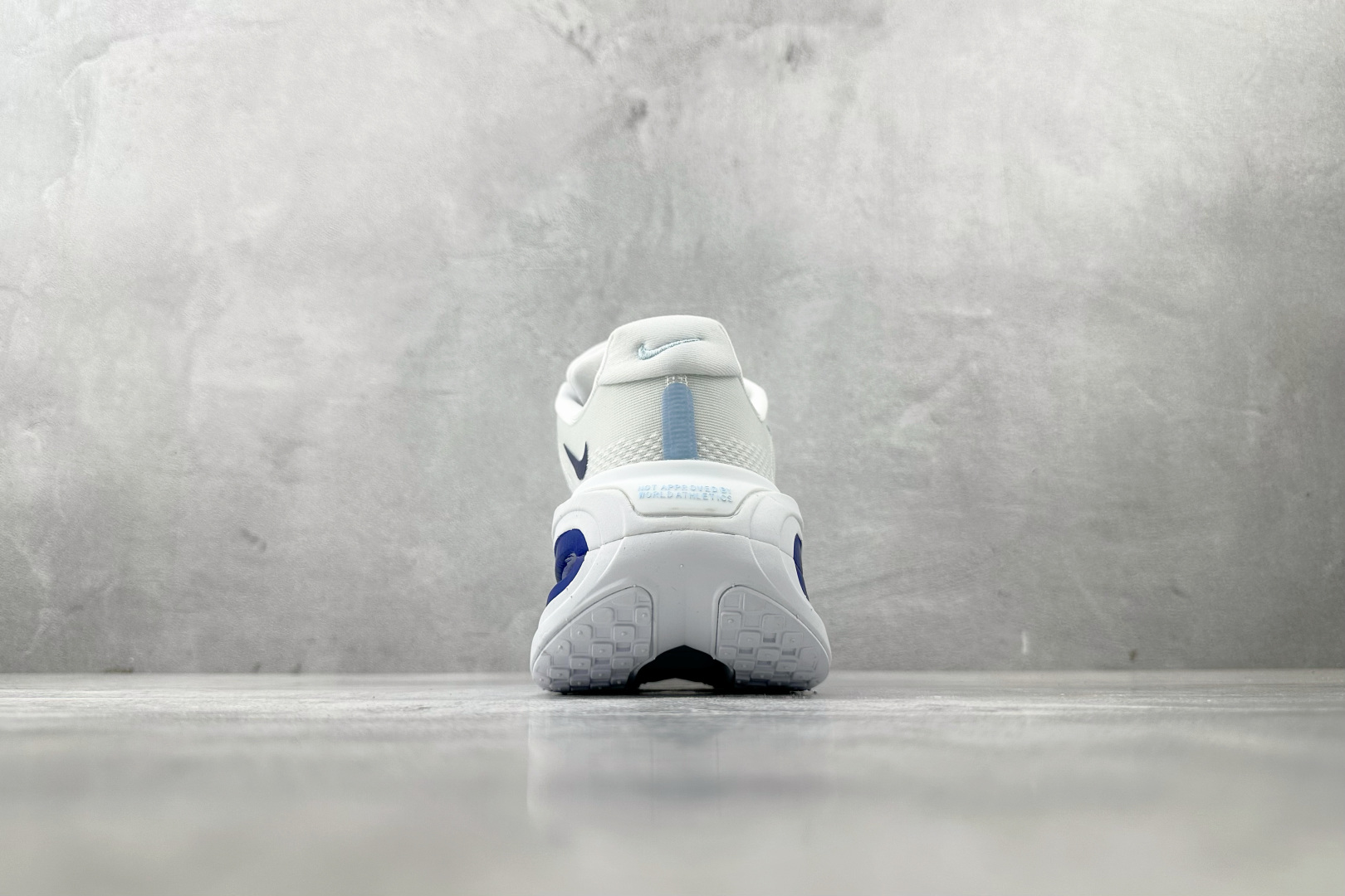 220 Nike Vomero Vomero Premium 白蓝  HQ2050-566