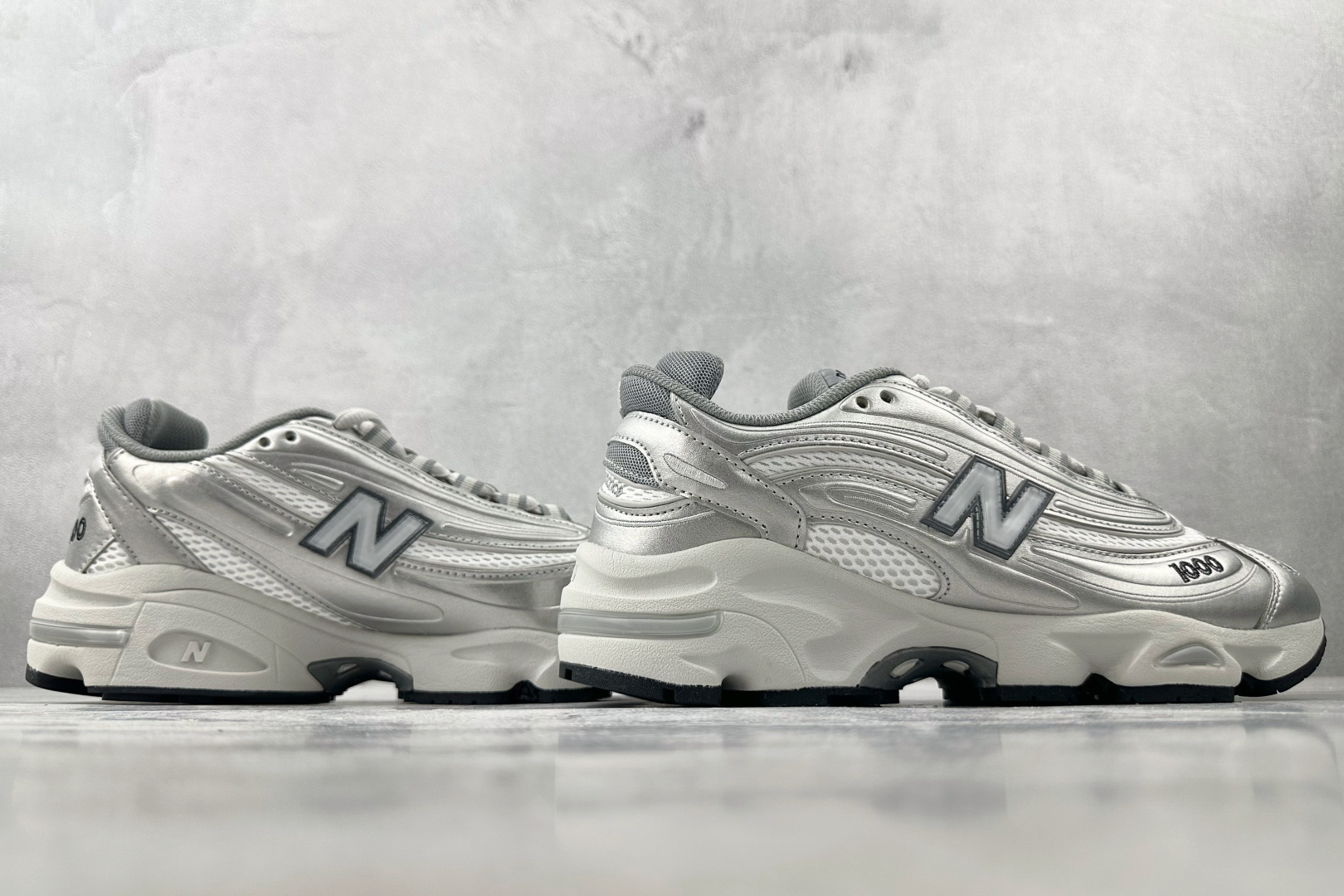220 大厂出品 New Balance NB 1000 银色 M1000G