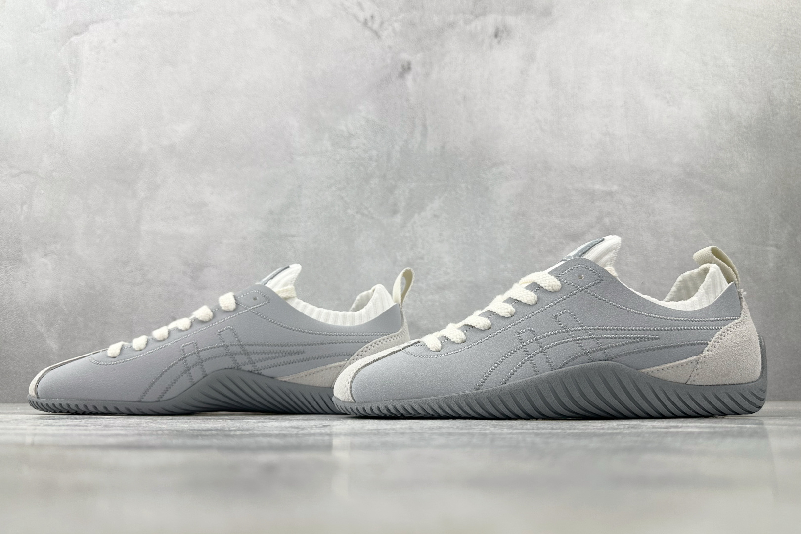 170 渠道特供 Onitsuka Tiger鬼塚虎 Sclaw灰色 1183B969-020