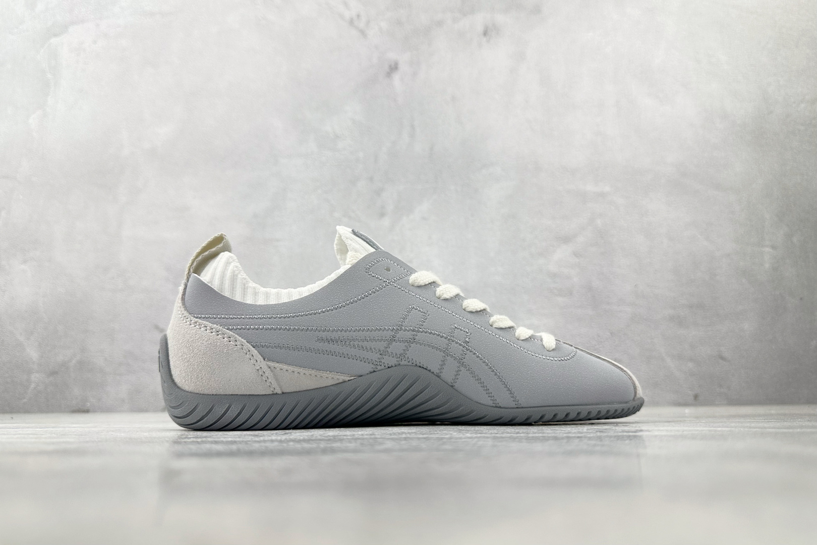 170 渠道特供 Onitsuka Tiger鬼塚虎 Sclaw灰色 1183B969-020
