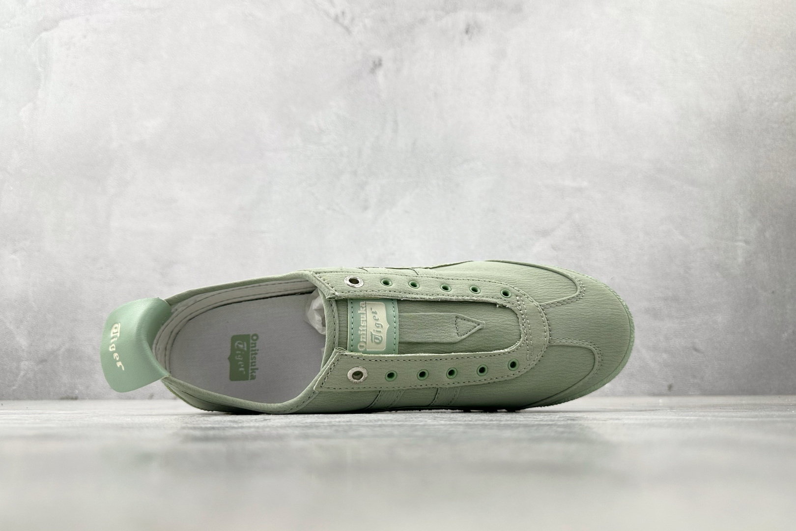 渠道特供 Onitsuka Tiger鬼塚虎 MEXICO 66 SLIP-绿色 1183C408-300