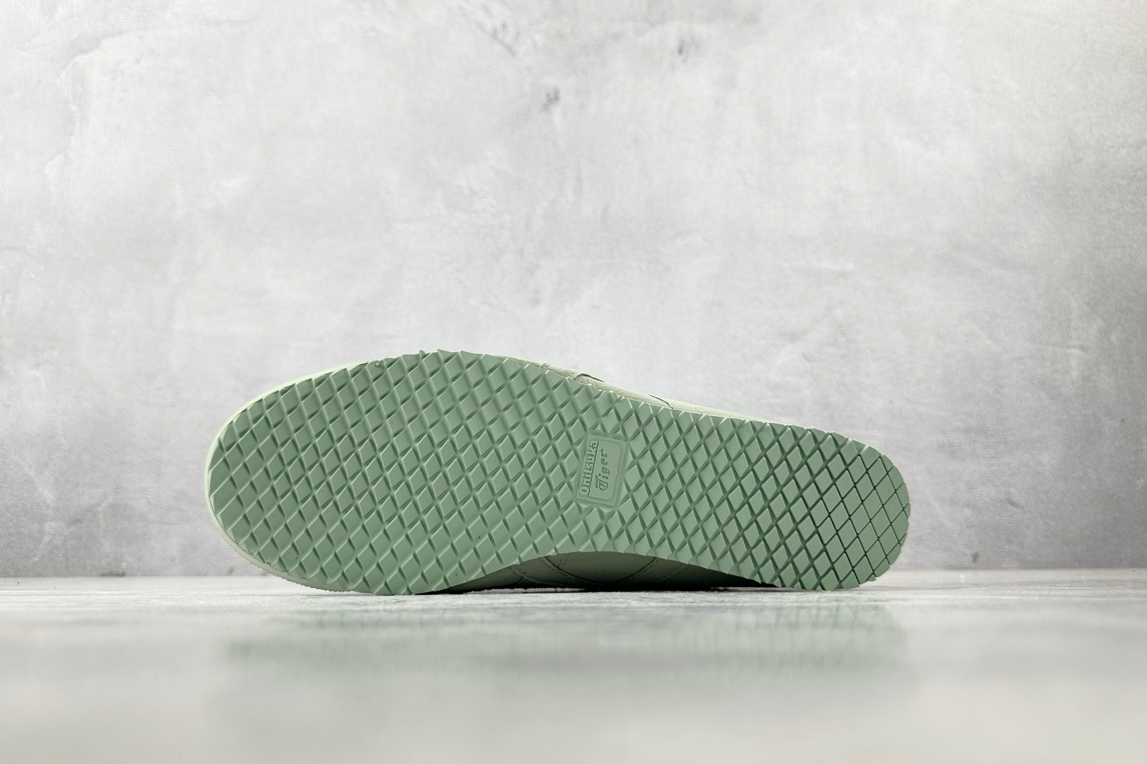 渠道特供 Onitsuka Tiger鬼塚虎 MEXICO 66 SLIP-绿色 1183C408-300